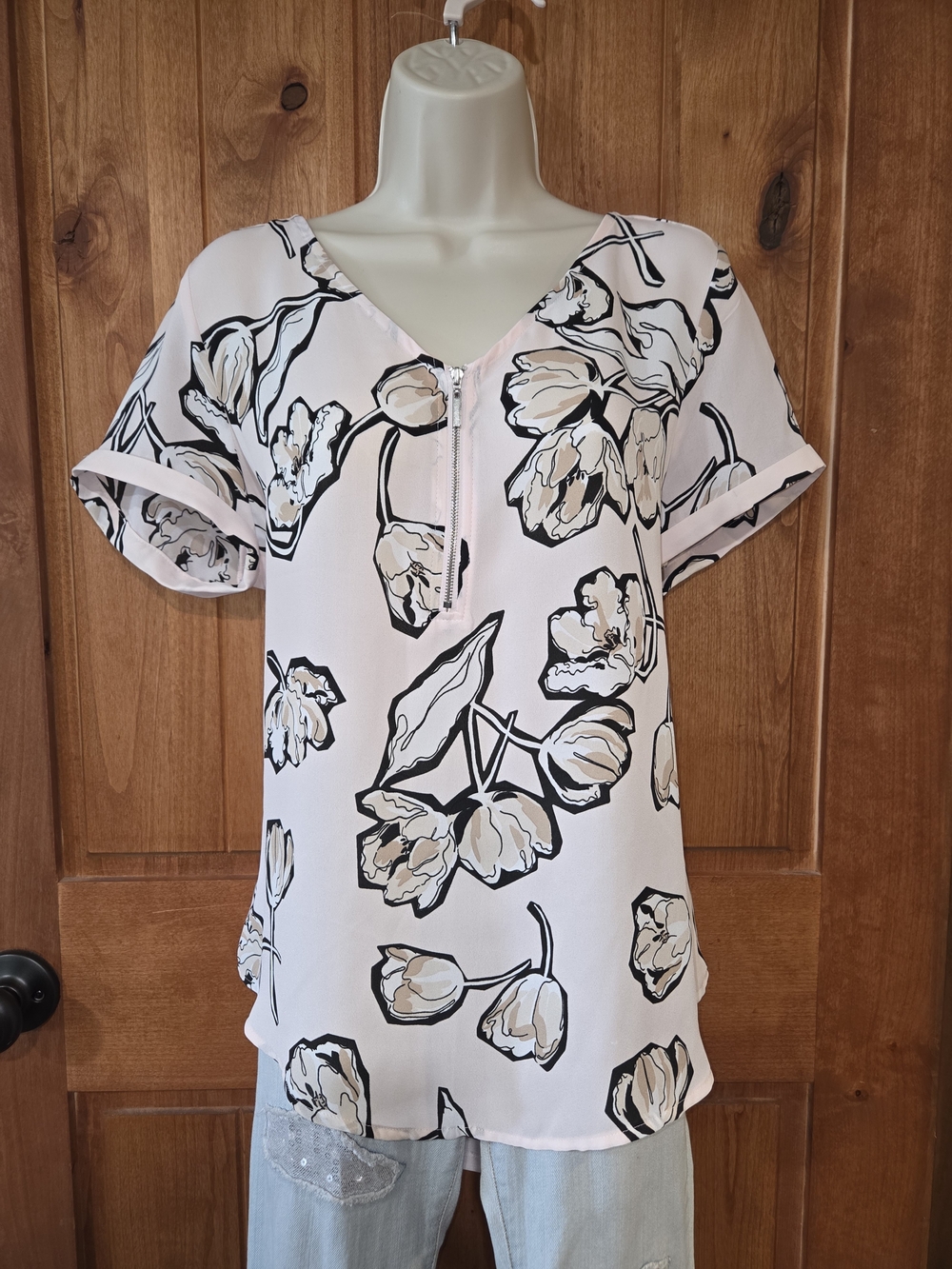 Apt. 9 Pink Floral Zip V-Neck Blouse